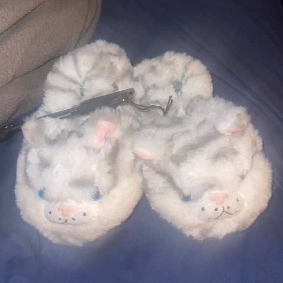 Wonder Nation Slippers - Picture 2 of 4